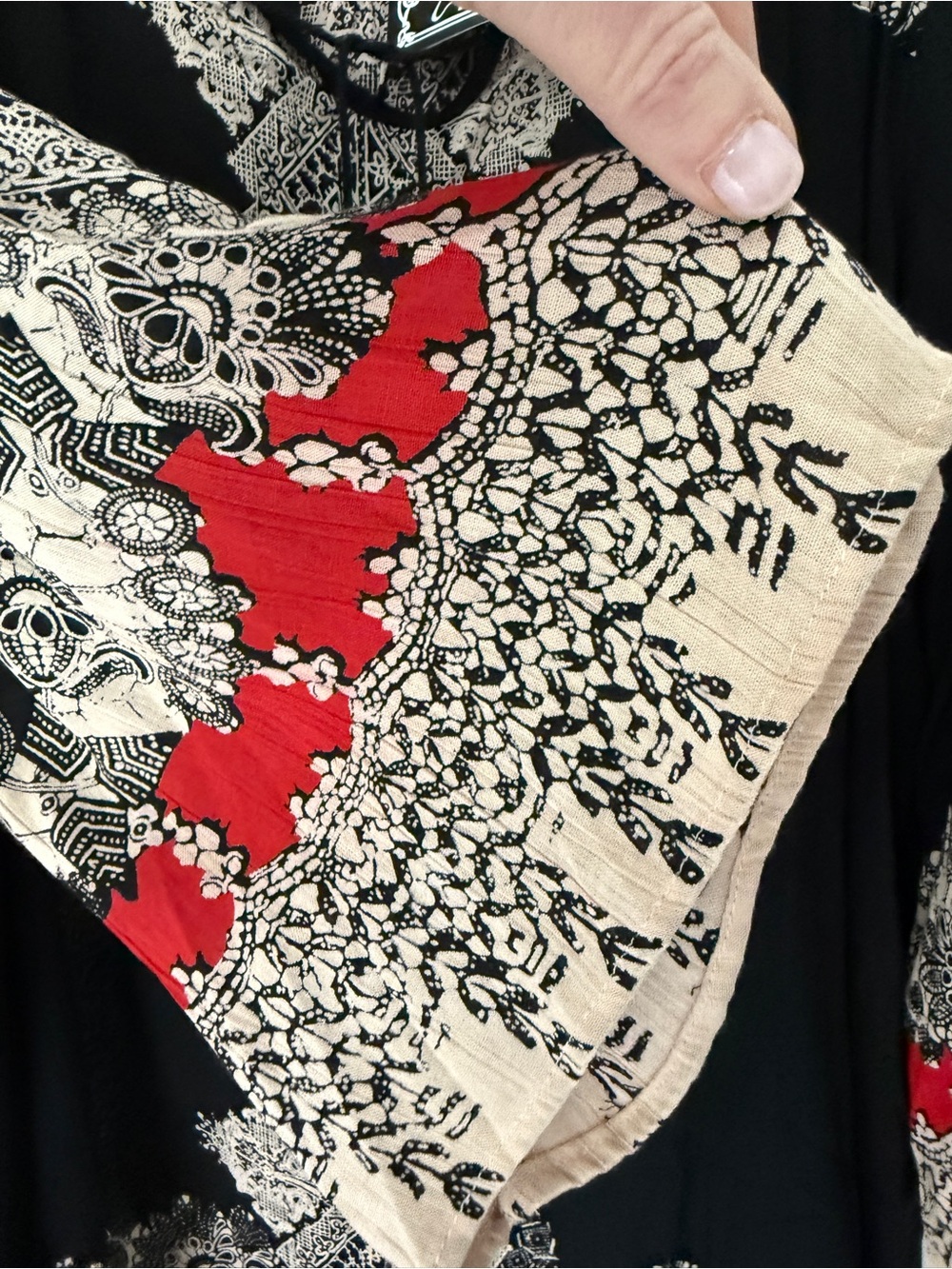 Angie Boho Dress Black Red Global Inspired Print Tassel Tie Neck New with Tags S - Picture 7 of 10